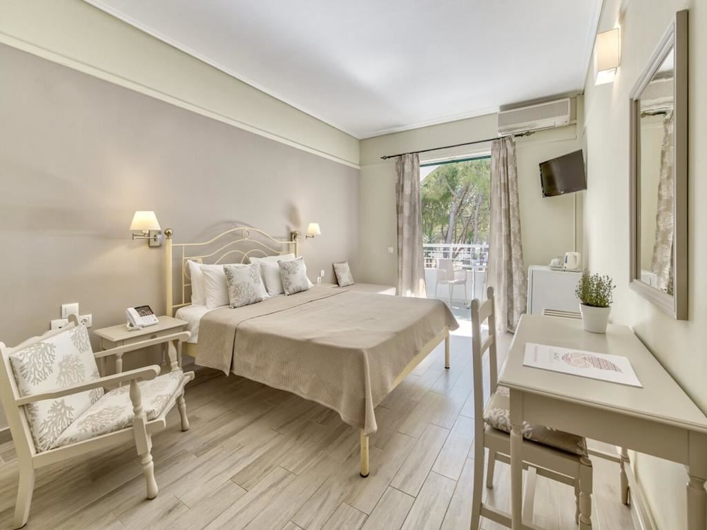 rooms-double-room-standard-plus-balcony