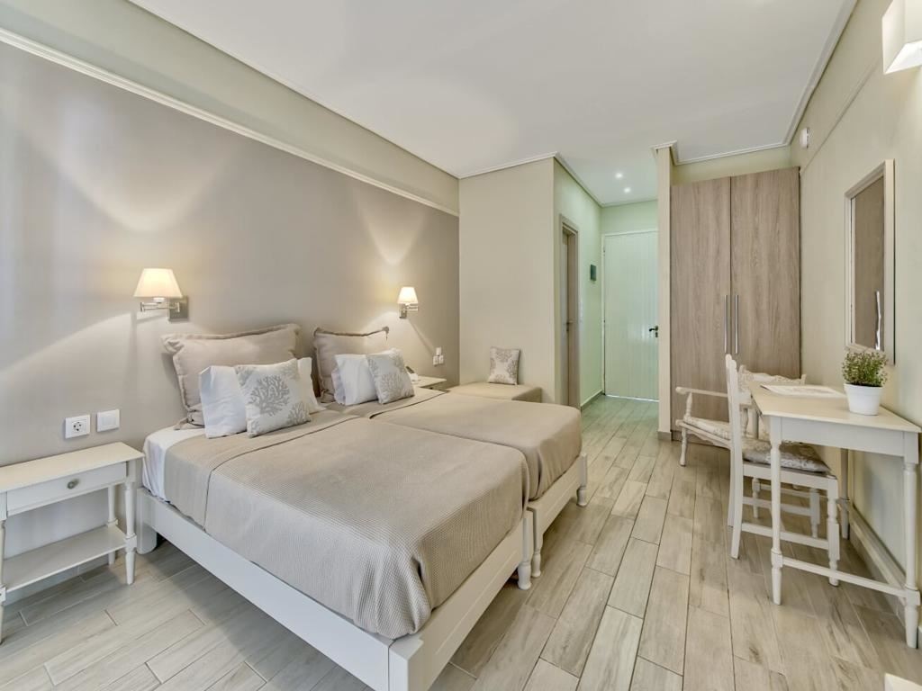 rooms-double-room-standard-plus-balcony