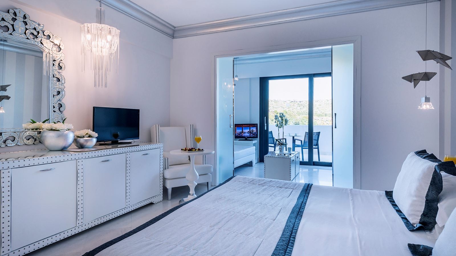 rooms-family-side-sea-view-balcony-or-terrace