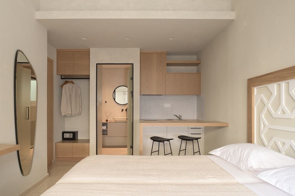 rooms-studio-deluxe-balcony