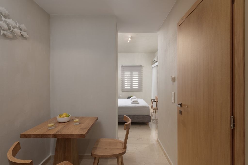 rooms-studio-deluxe-balcony