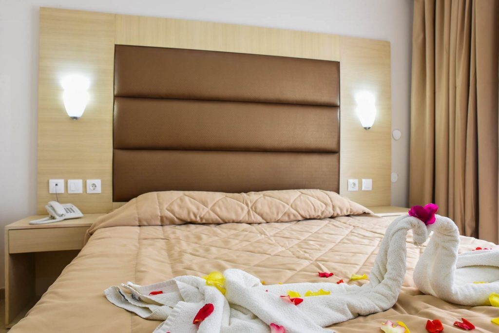 rooms-room-single-balcony-or-terrace