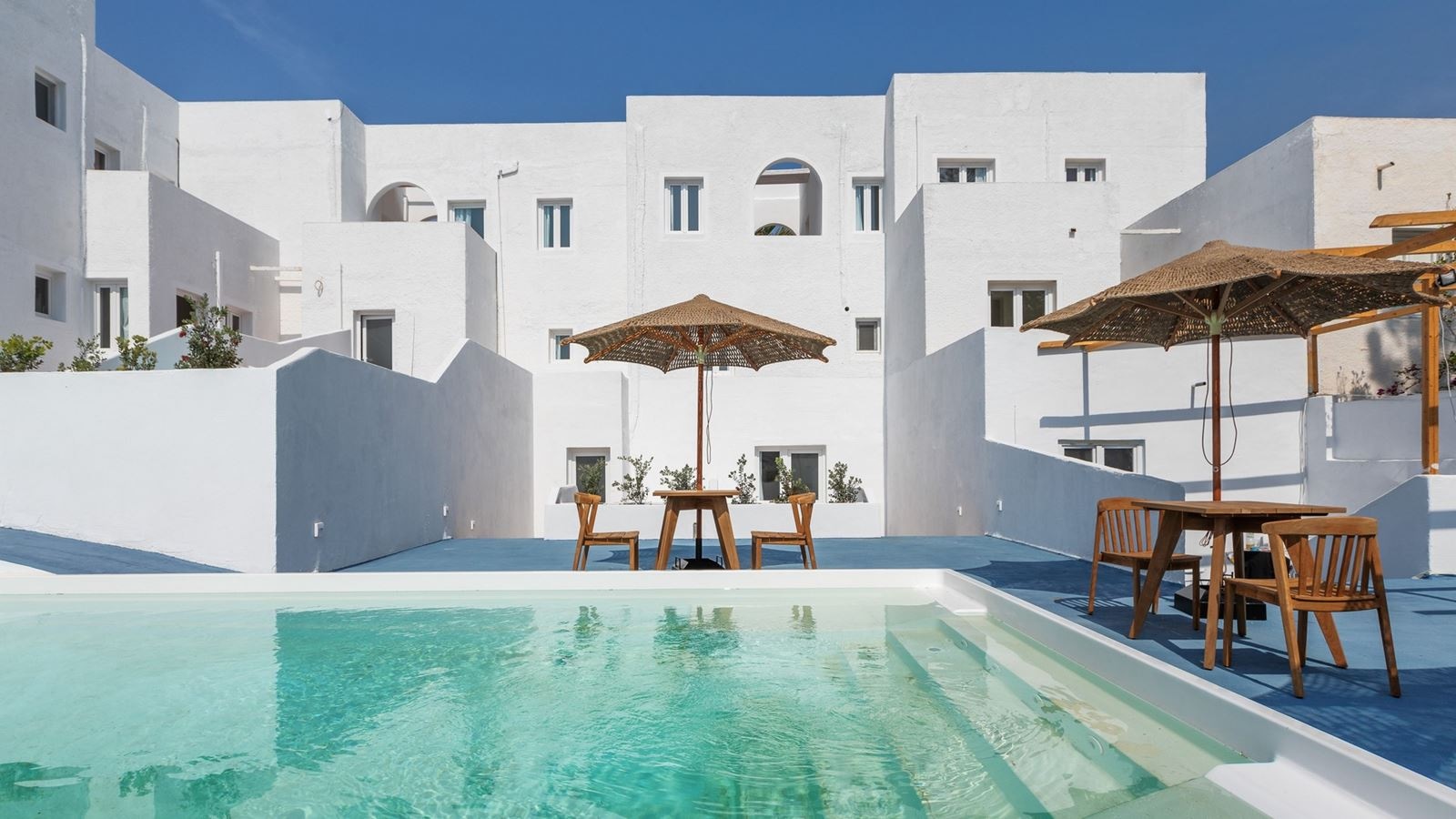 pools-outdoor-pool