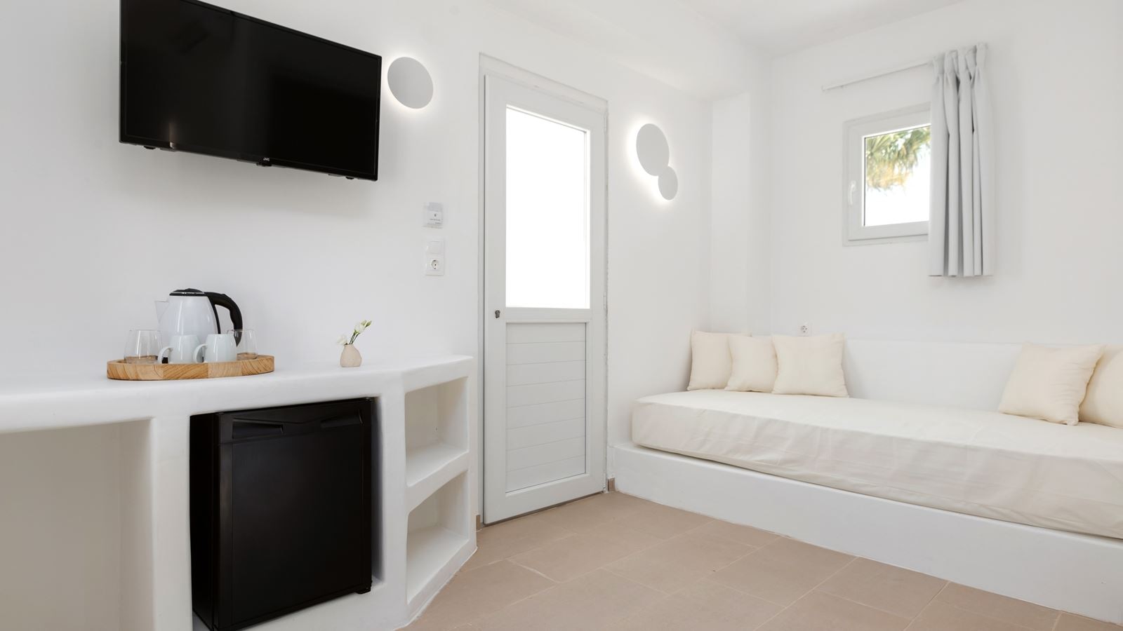 rooms-junior-suite-with-balcony
