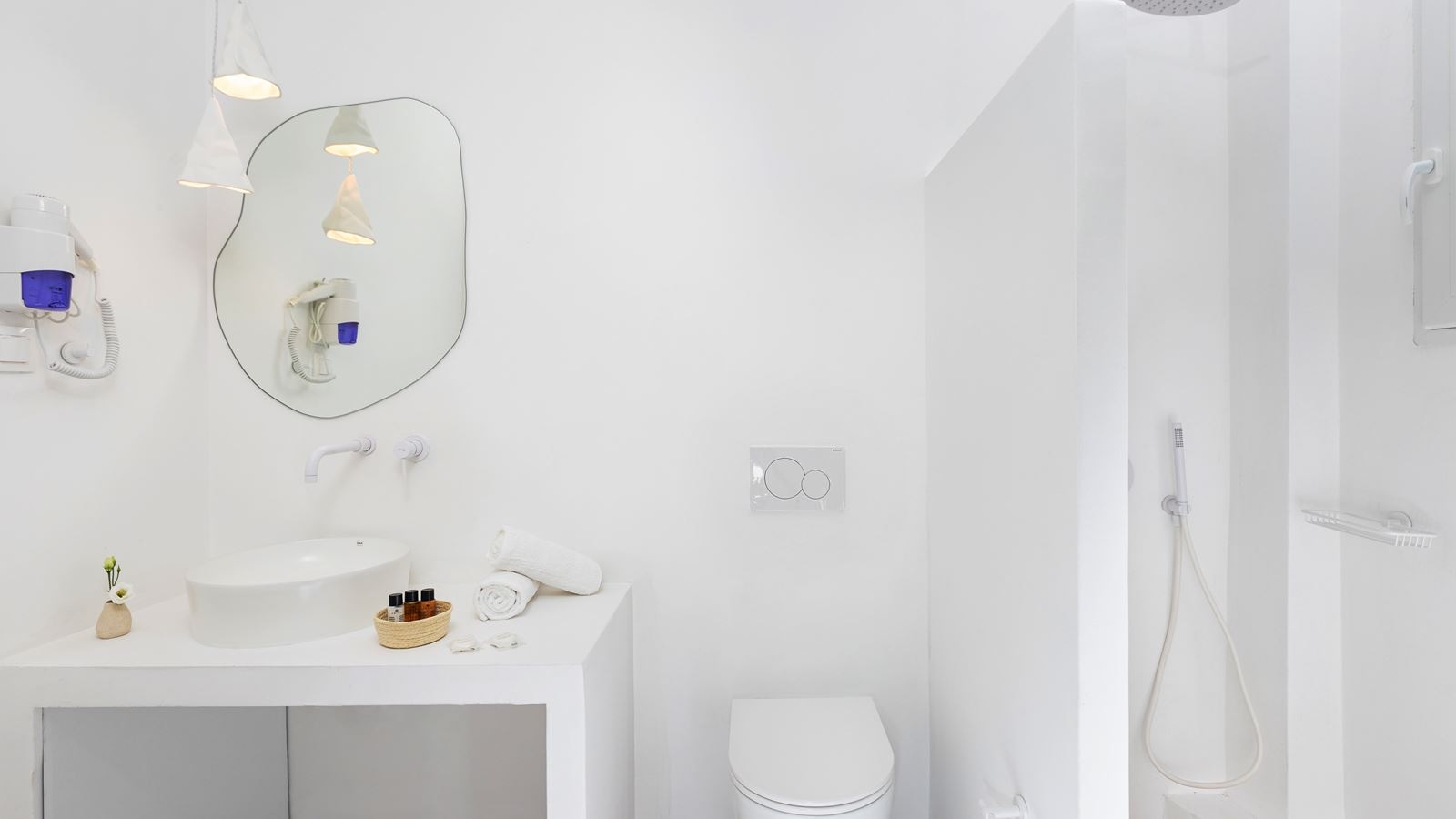 rooms-junior-suite-with-jacuzzi--sea-view