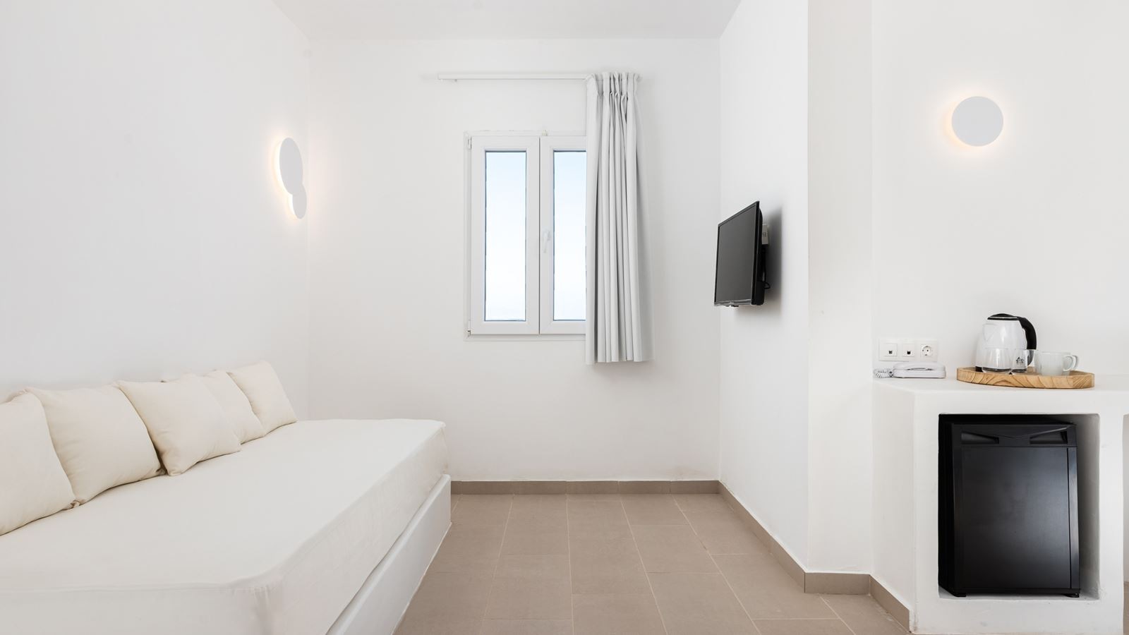 rooms-junior-suite-with-jacuzzi--sea-view