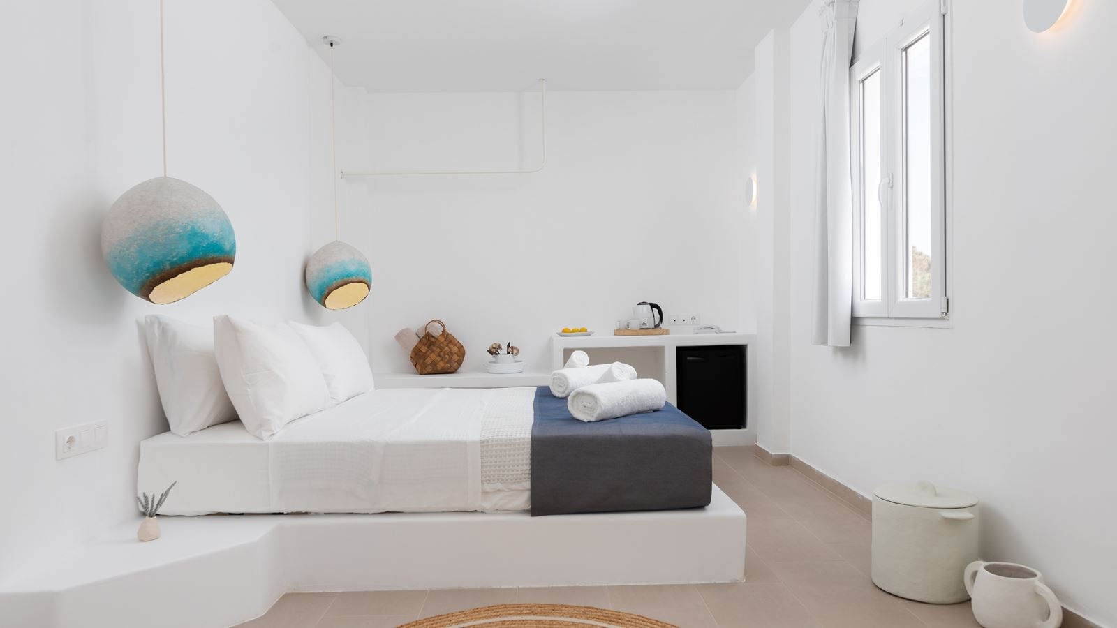rooms-superior-room-with-pool-view