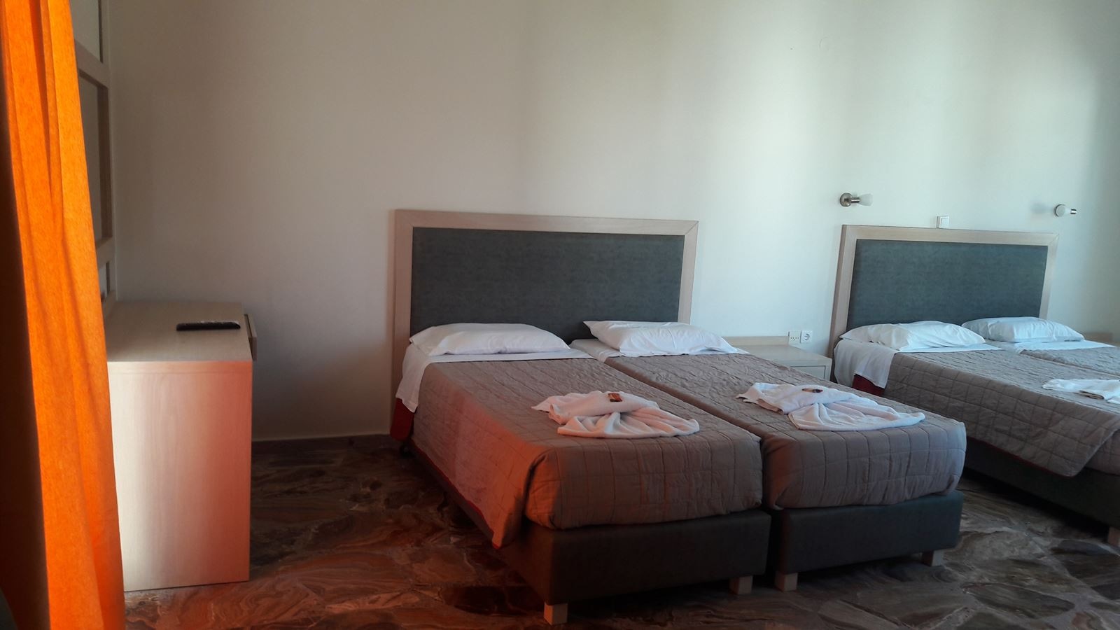 rooms-room-family-open-plan