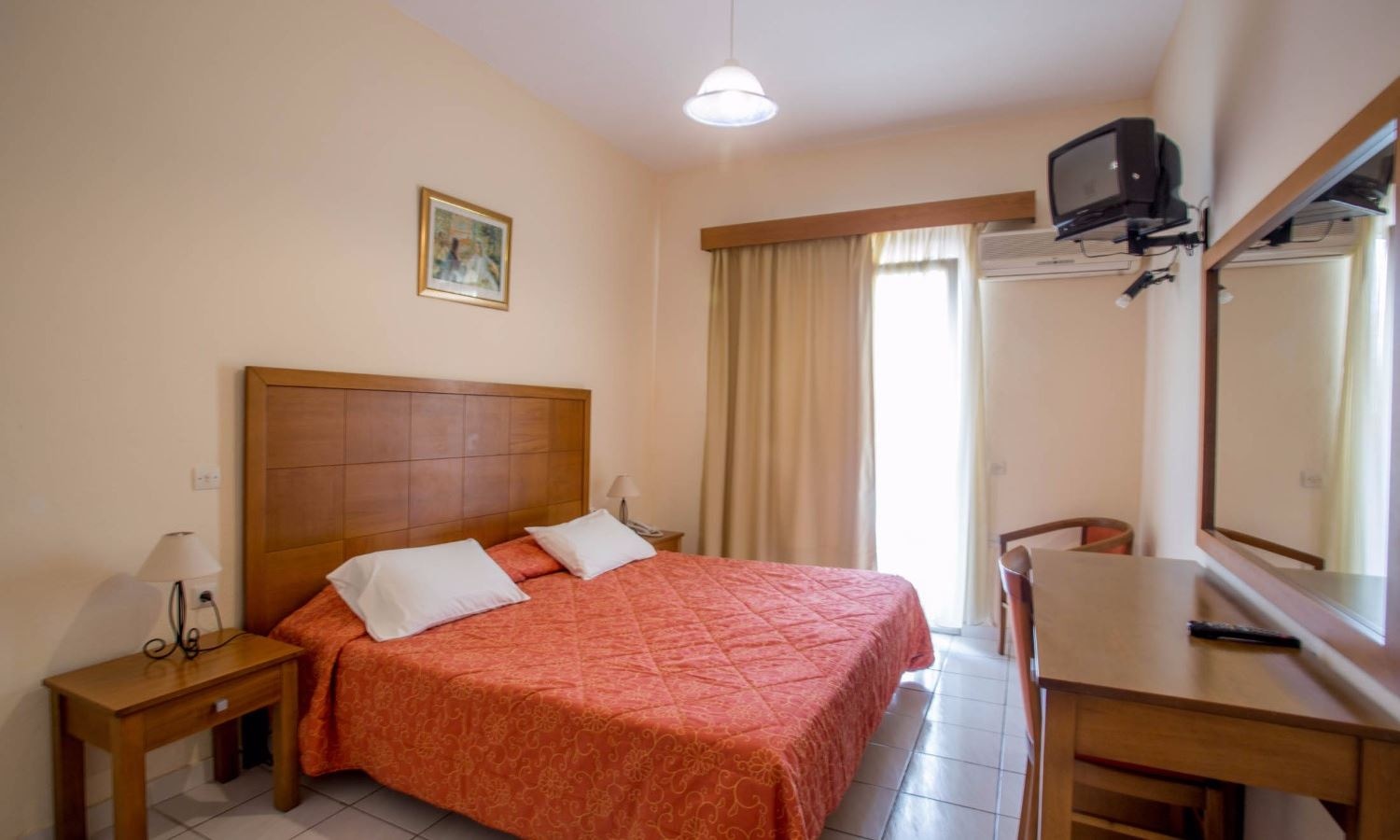 rooms-standard-double-room