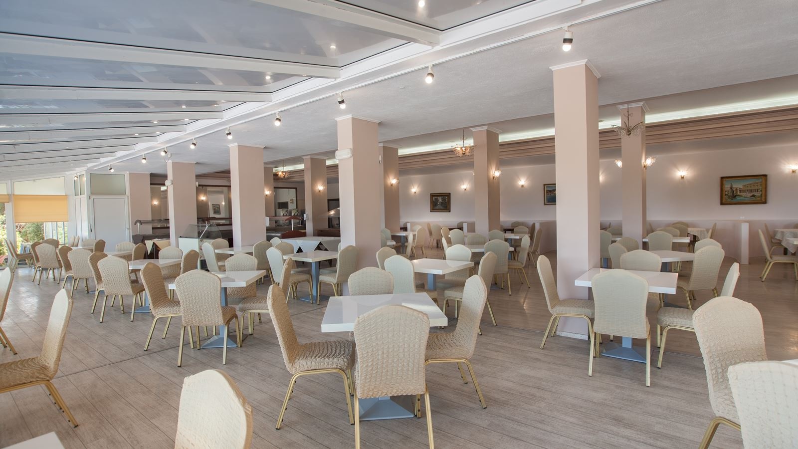 restaurants-main-restaurant