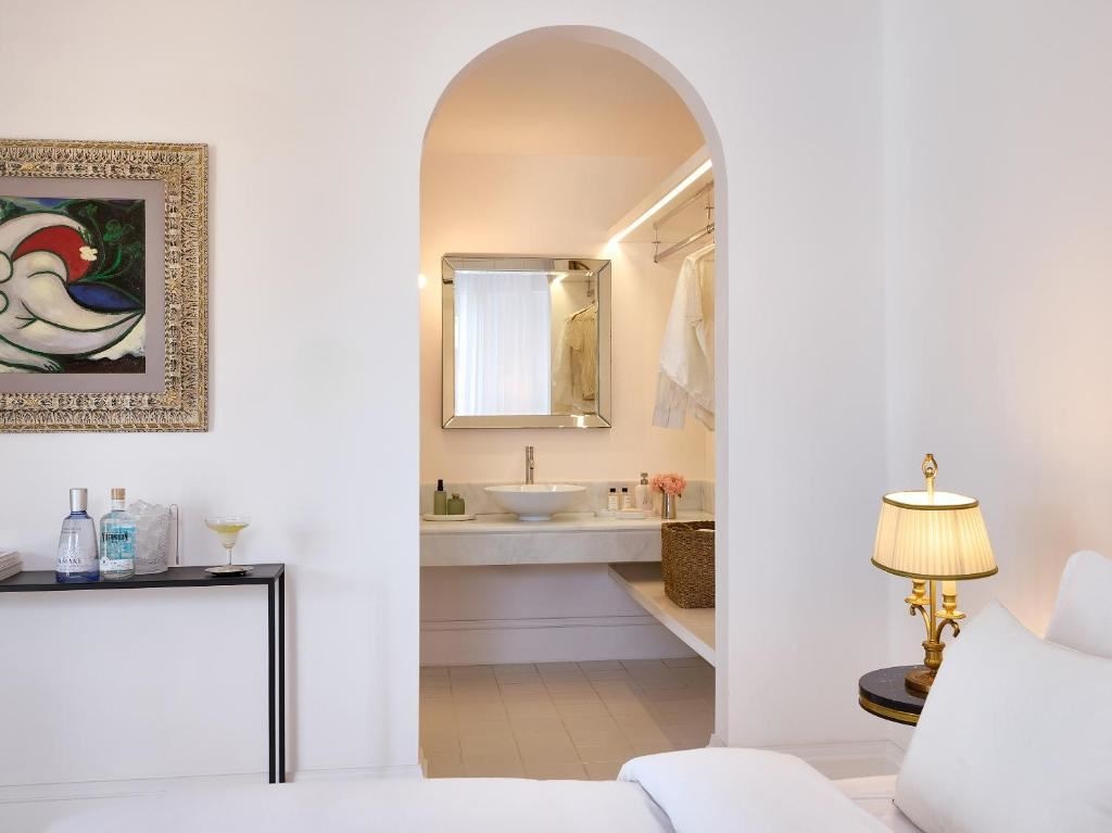 rooms-family-suite-main-house