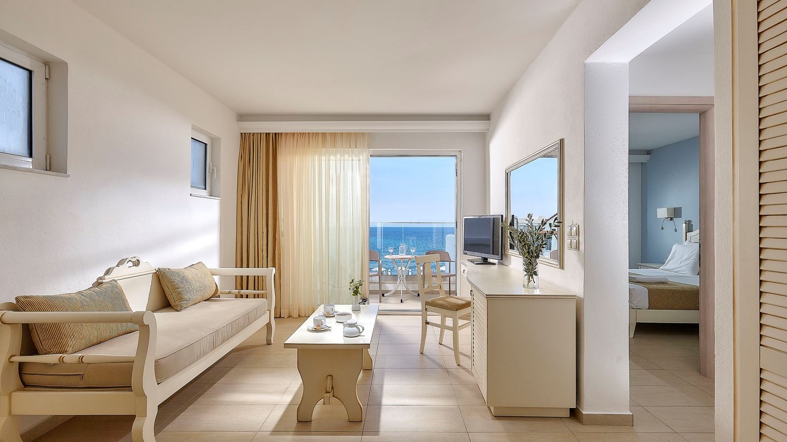 rooms-premium-family-2-rooms-sea-view