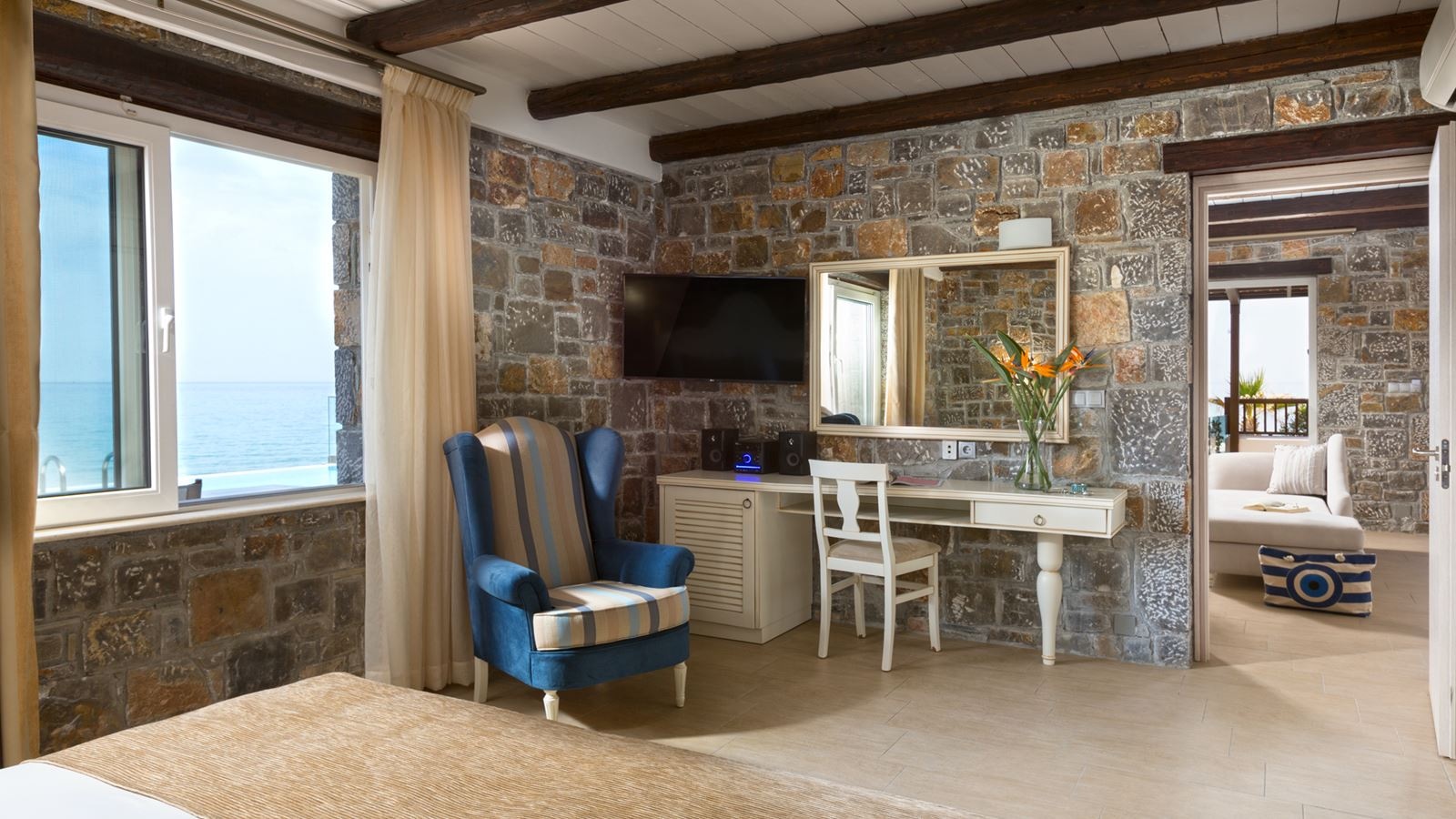 rooms-dream-villa-aphrodite2-bedrooms-beach-front-with-private-pool