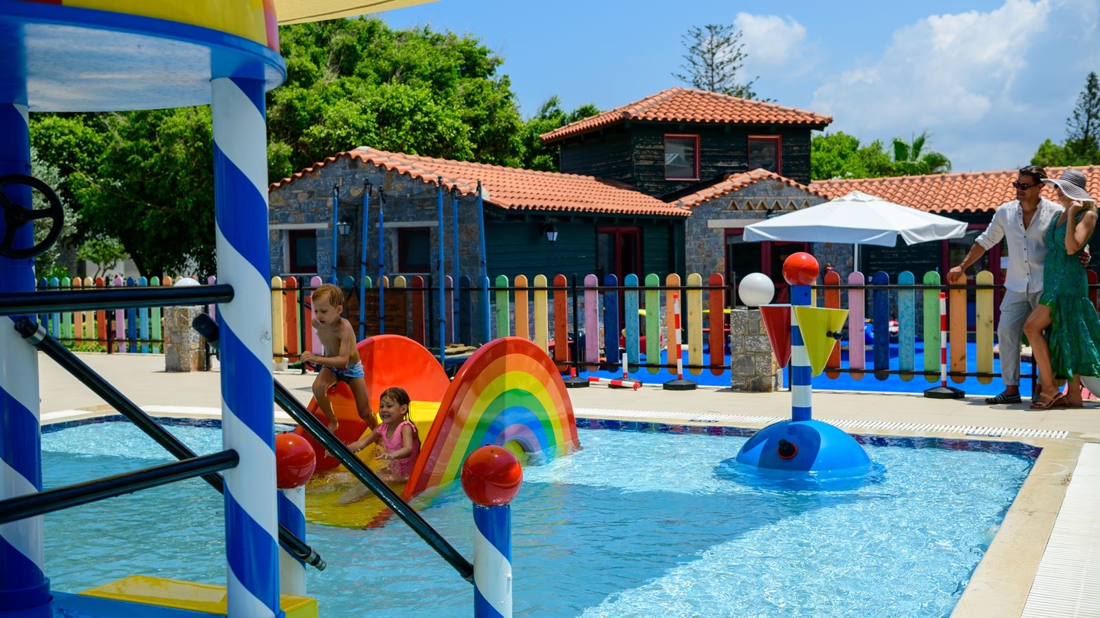 pools-outdoor-childrens-pool