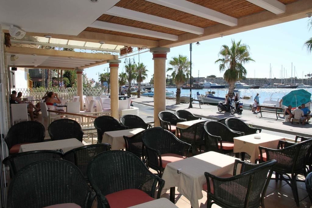 restaurants-restaurant