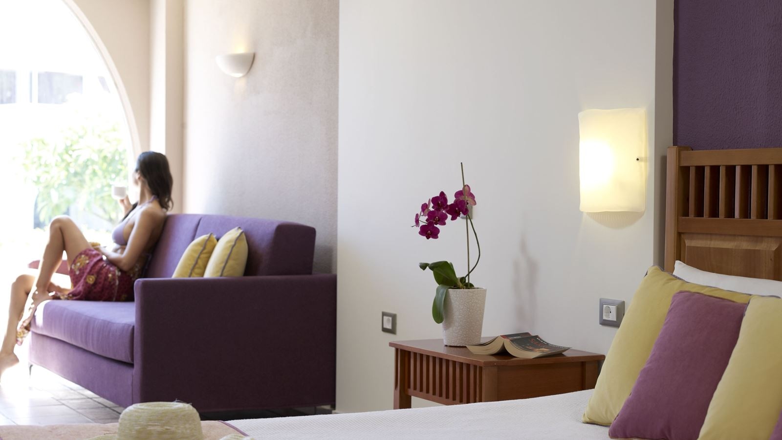 rooms-family-room-mountain-view