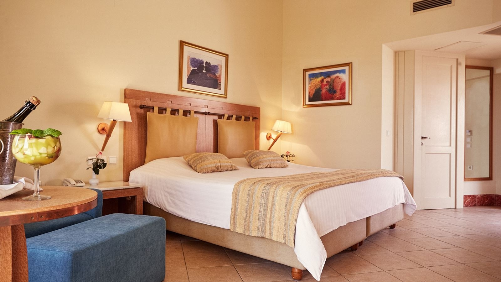 rooms-room-twindouble-sea-view