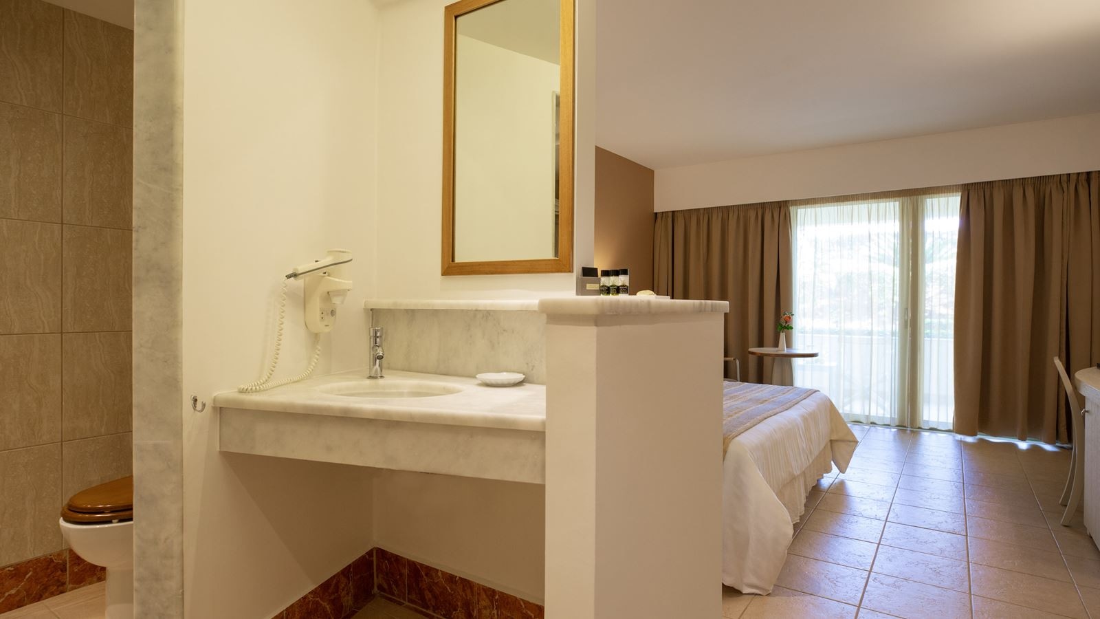 rooms-room-twin-double-no-view