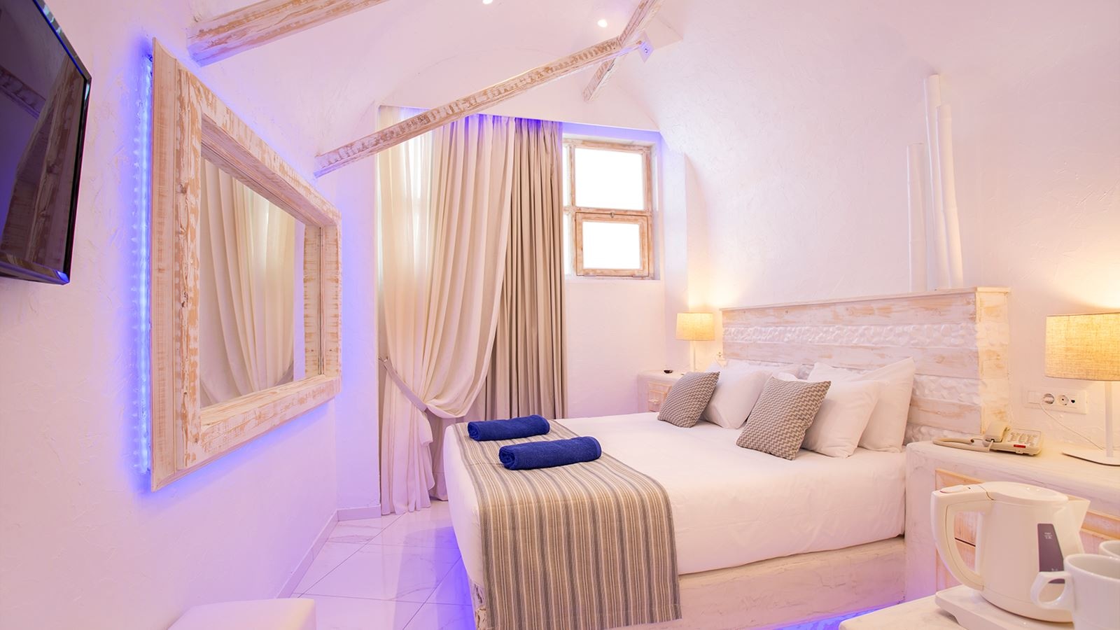 rooms-cosy-double-room