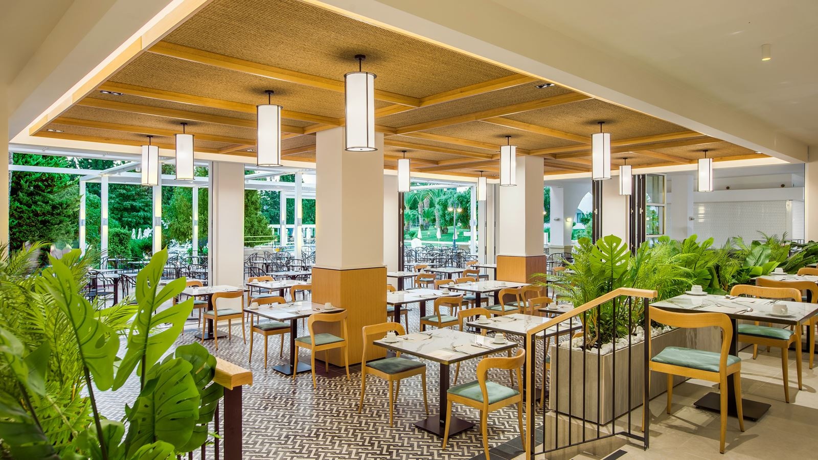 restaurants-main-restaurant