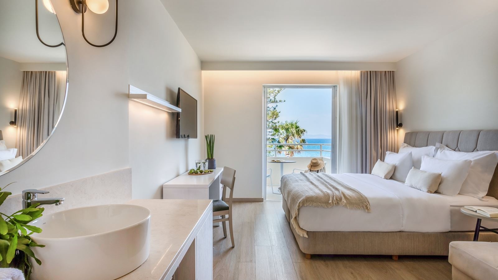 rooms-junior-suite-sea-view