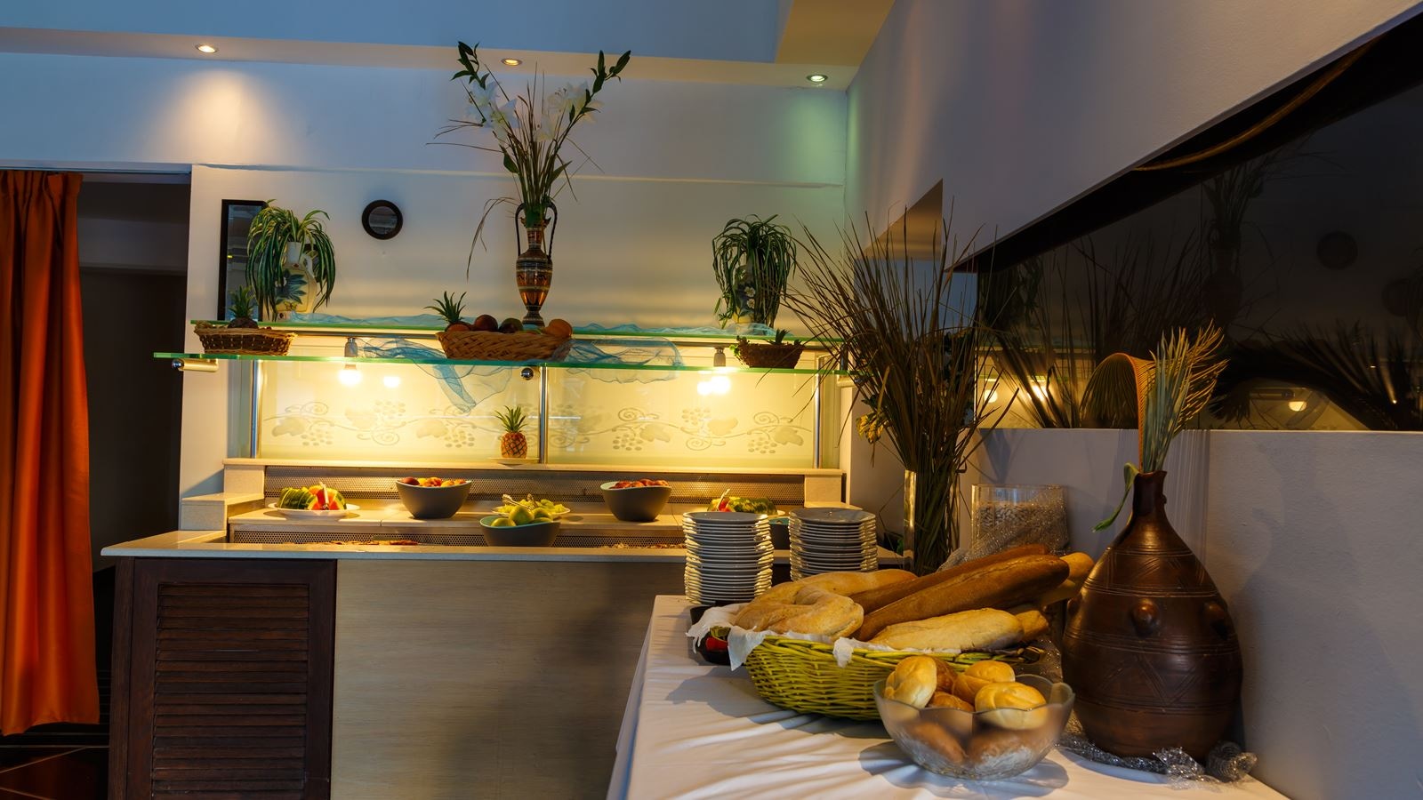 restaurants-absolute-restaurant