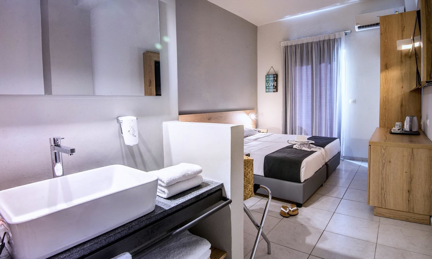 rooms-superior-double-room