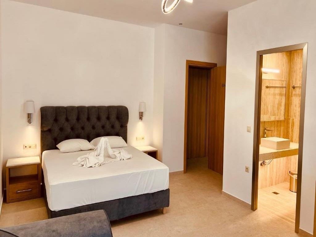 rooms-apartment-family