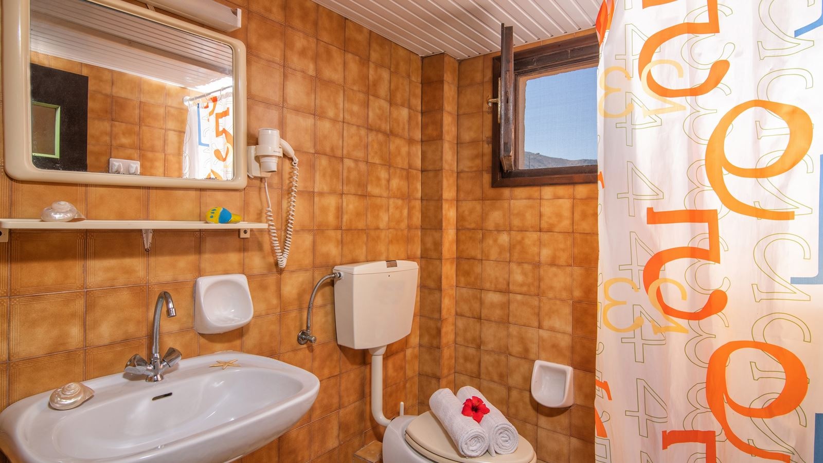 rooms-5bed-apartment