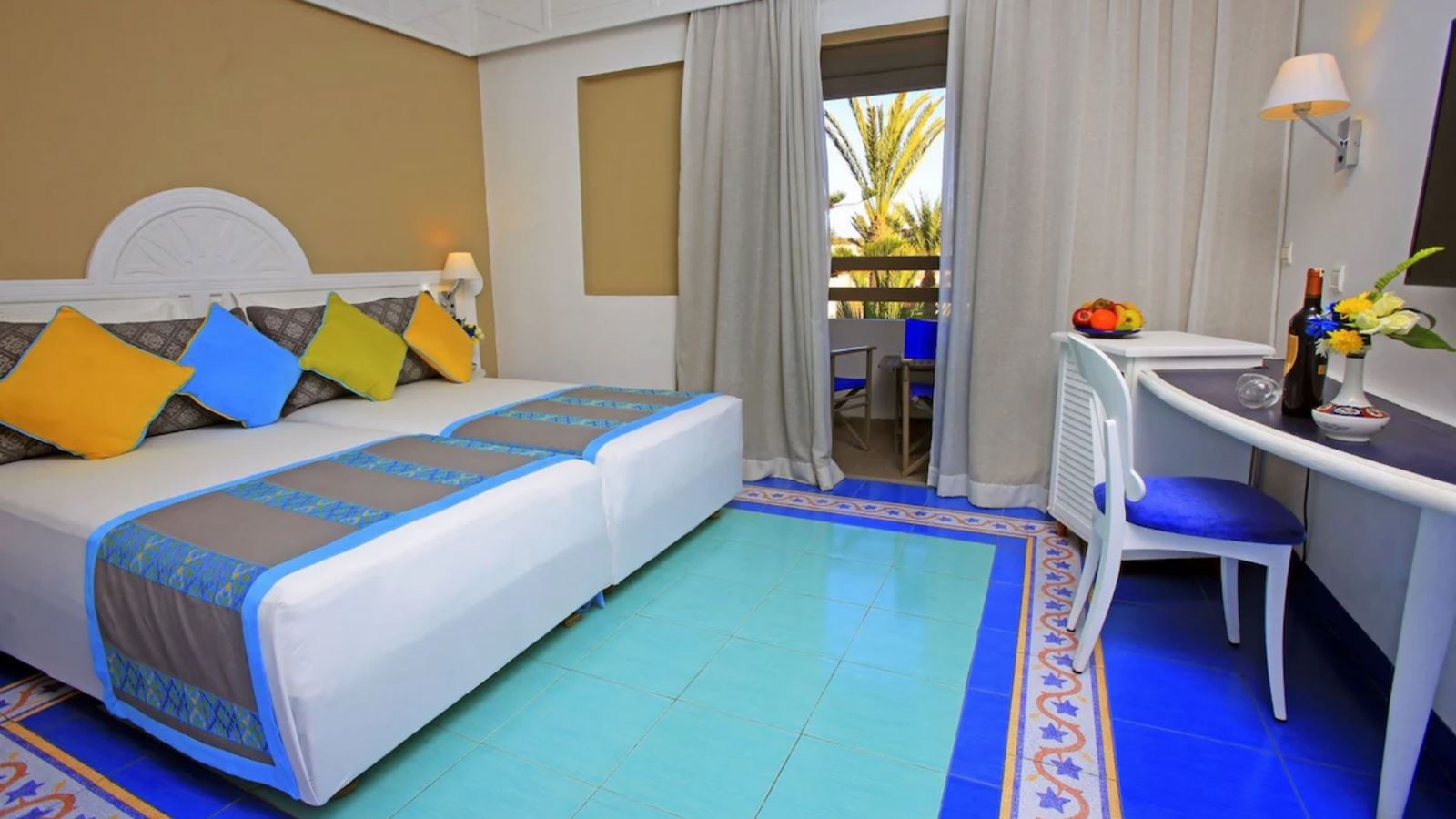 rooms-room-standard-garden-view