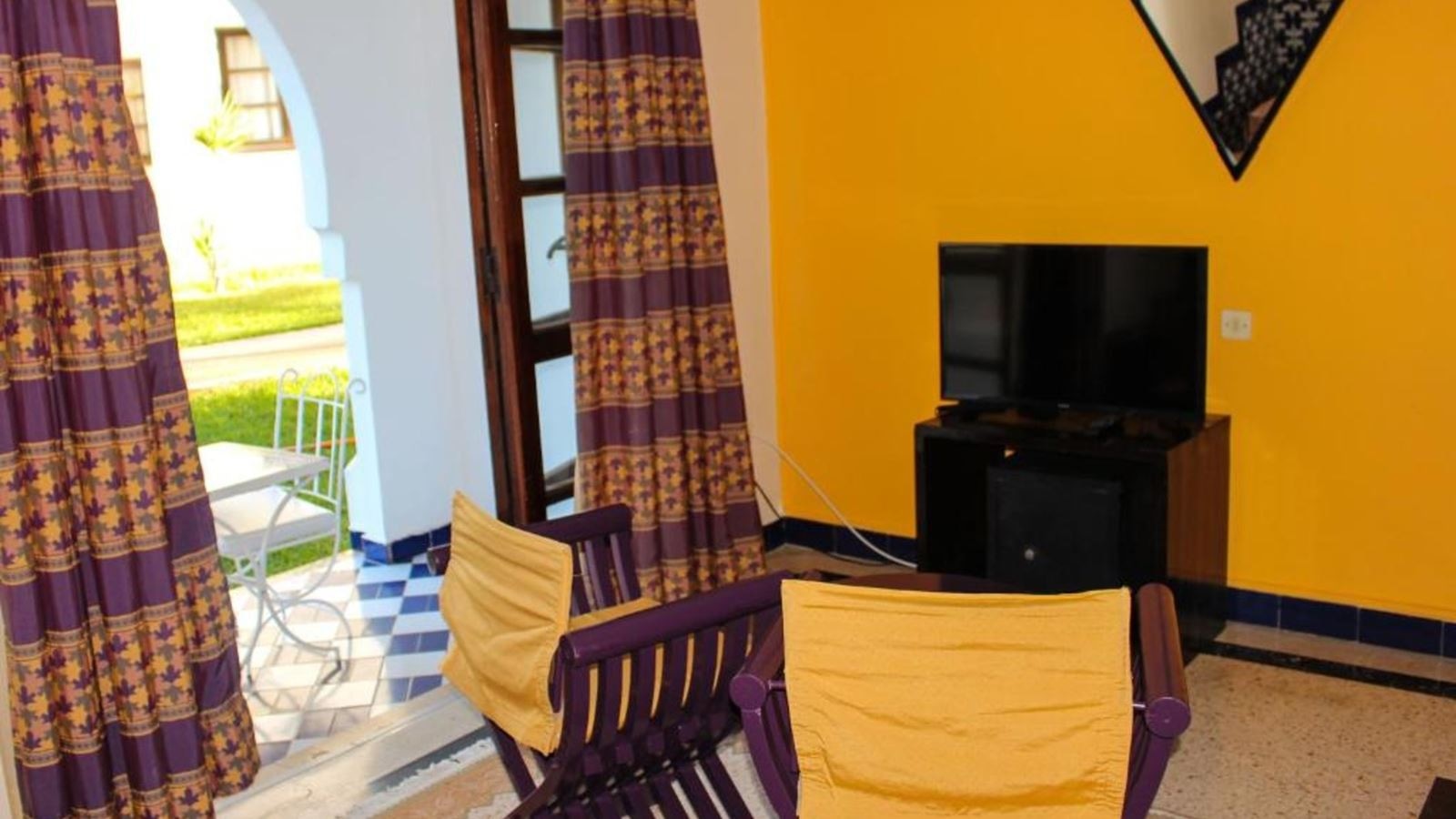 rooms-double-standard-room-balcony-or-terrace-senior-55+