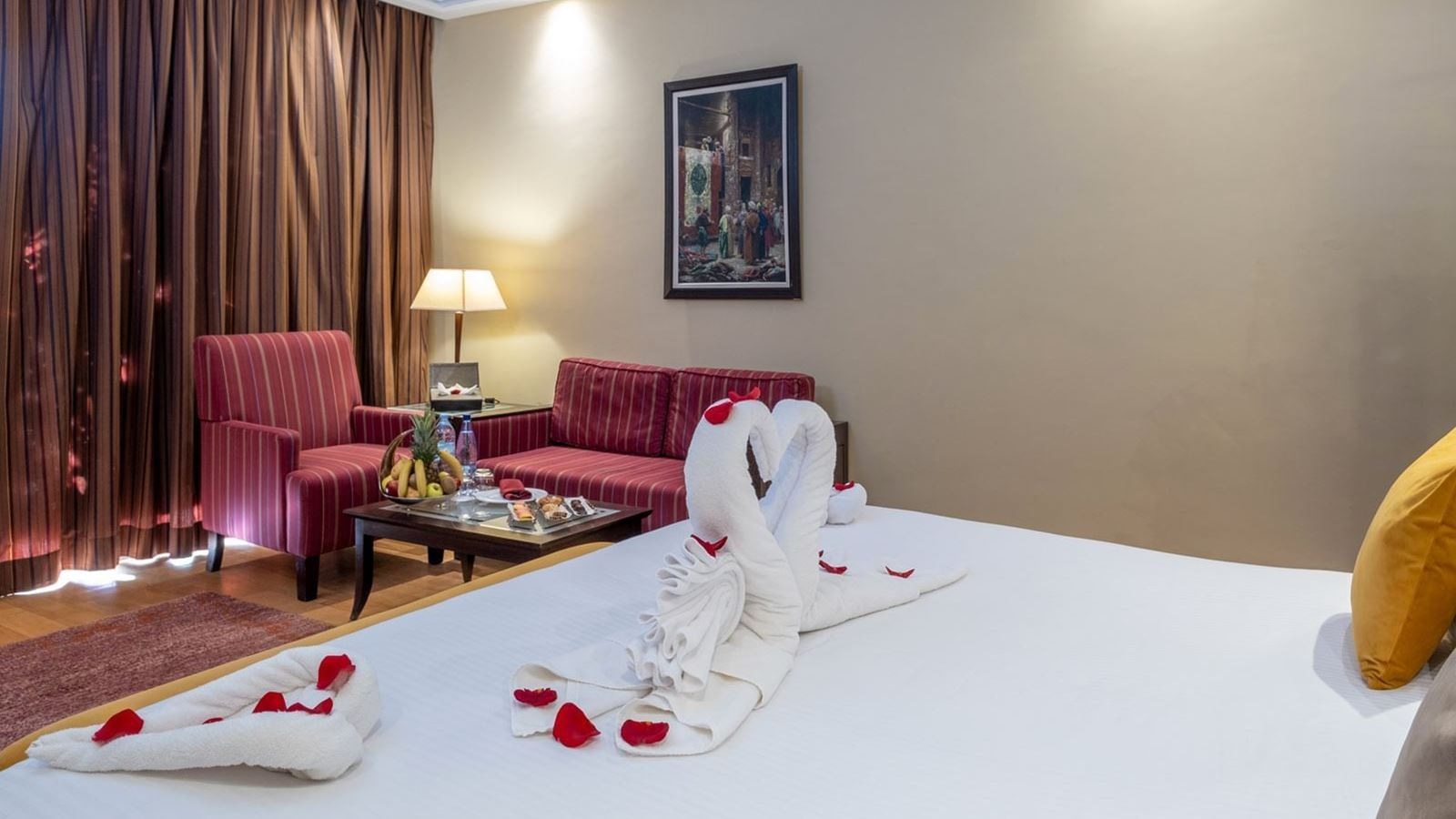 rooms-deluxe-room-pool-view