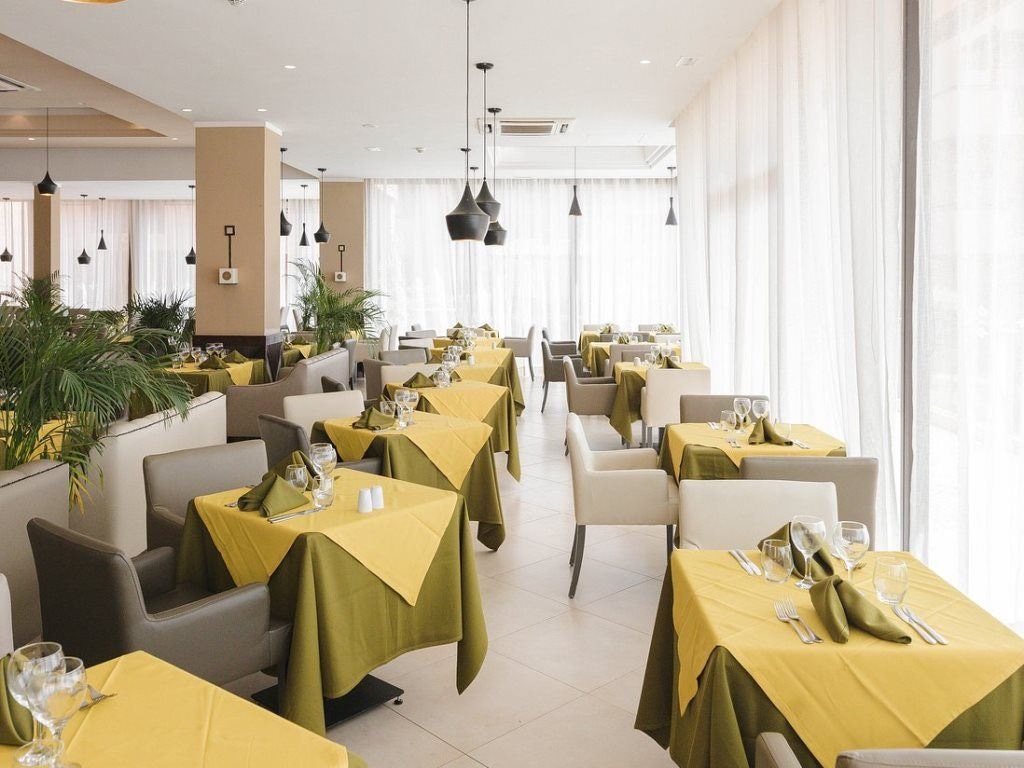 restaurants-restaurants