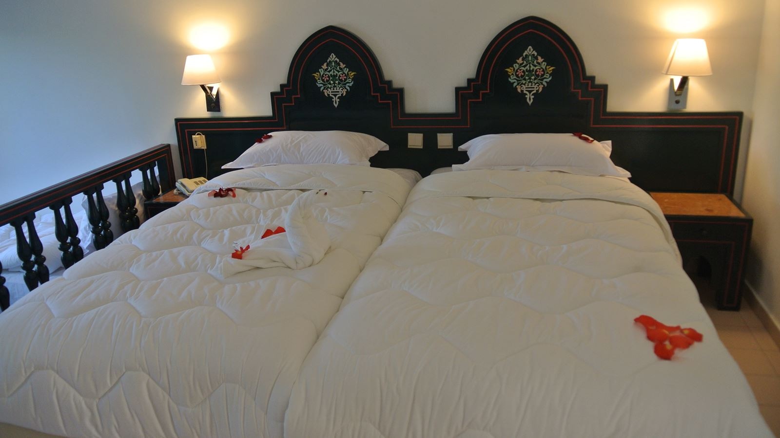 rooms-double-standard-room-balcony-or-terrace