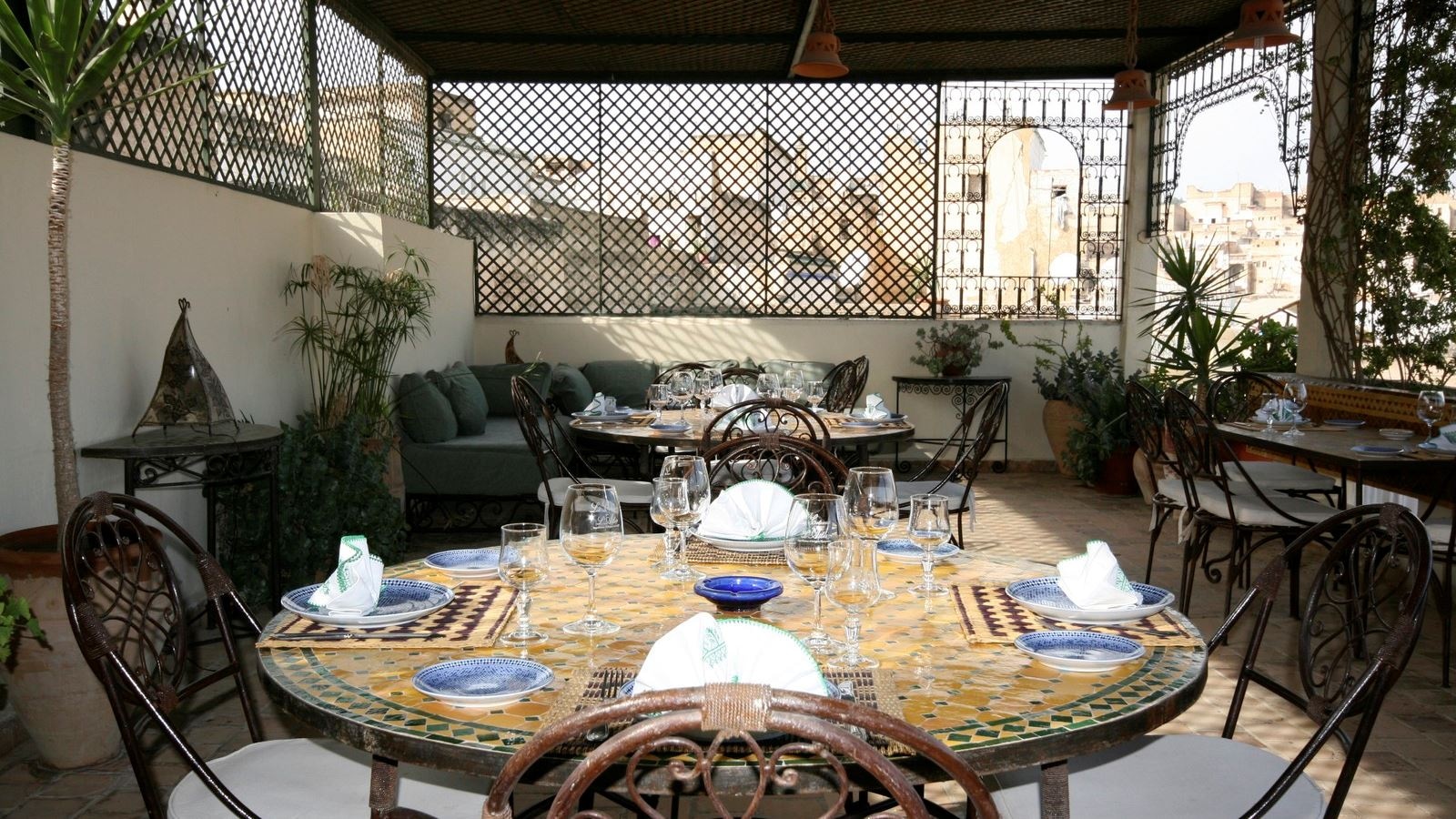 restaurants-restaurants