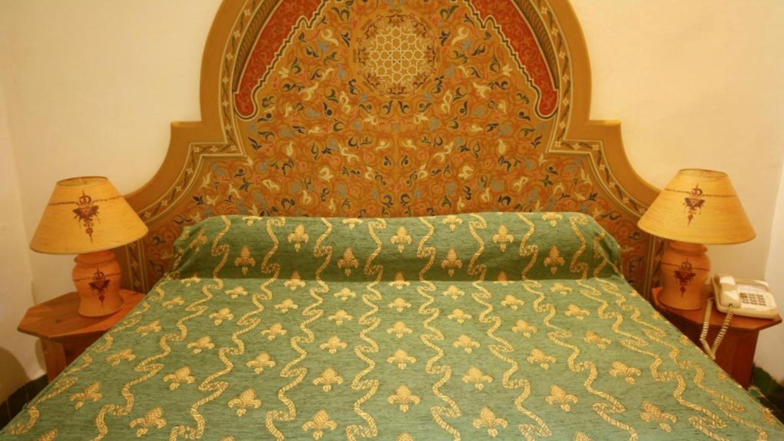 rooms-double-standard