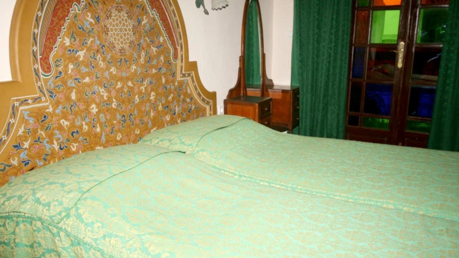 rooms-double-standard