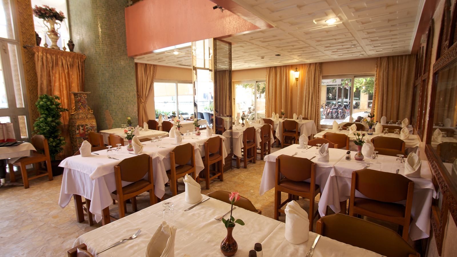 restaurants-restaurants