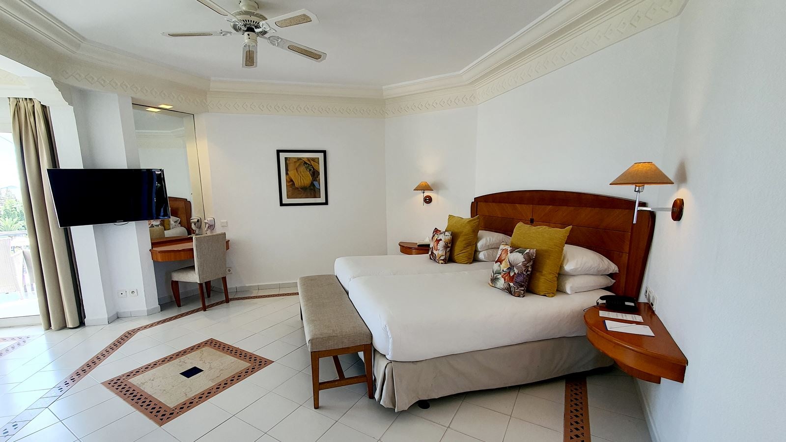 rooms-single-superior