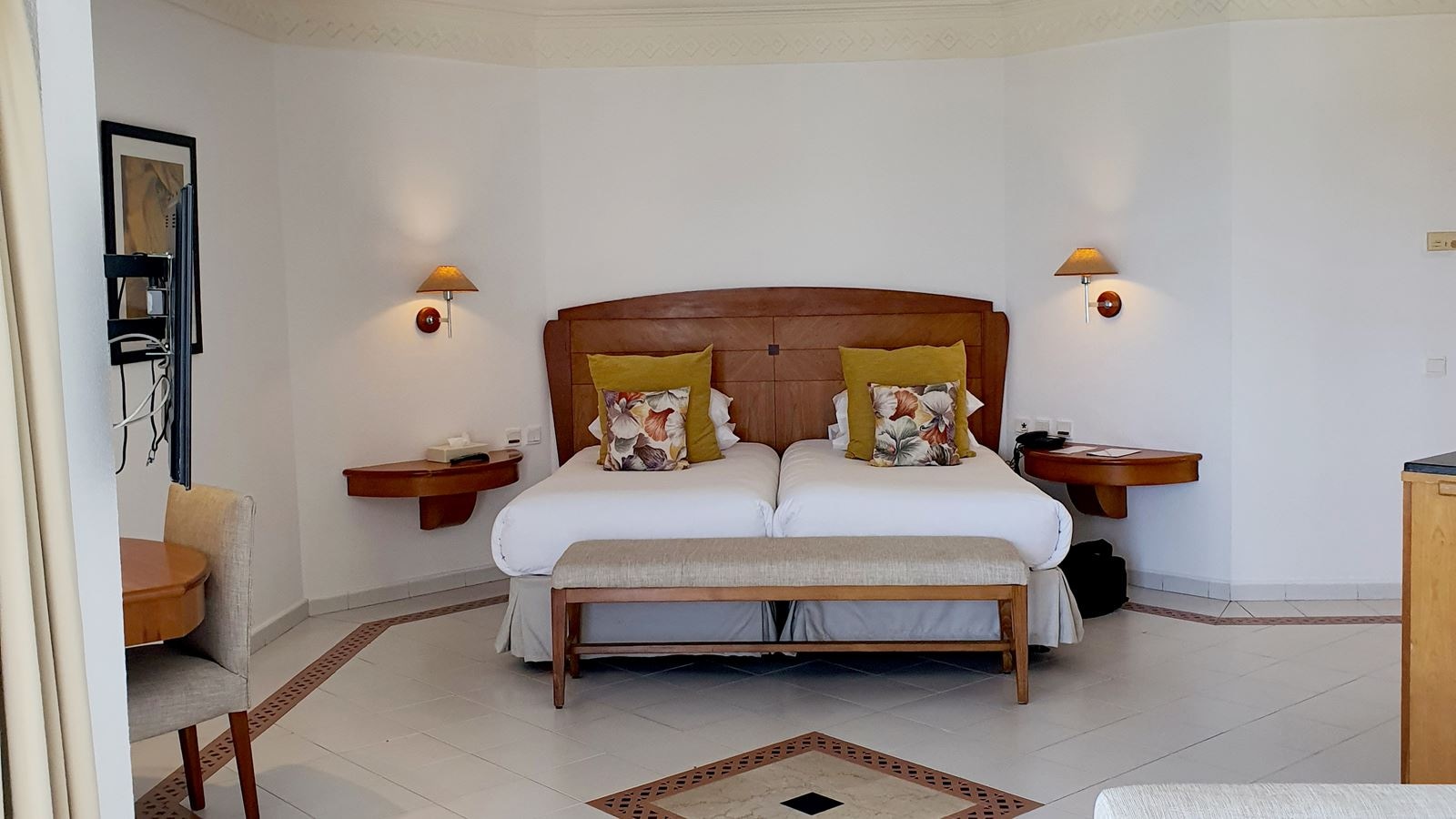 rooms-single-superior