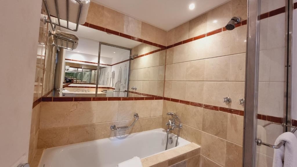 rooms-double-or-twin-superior