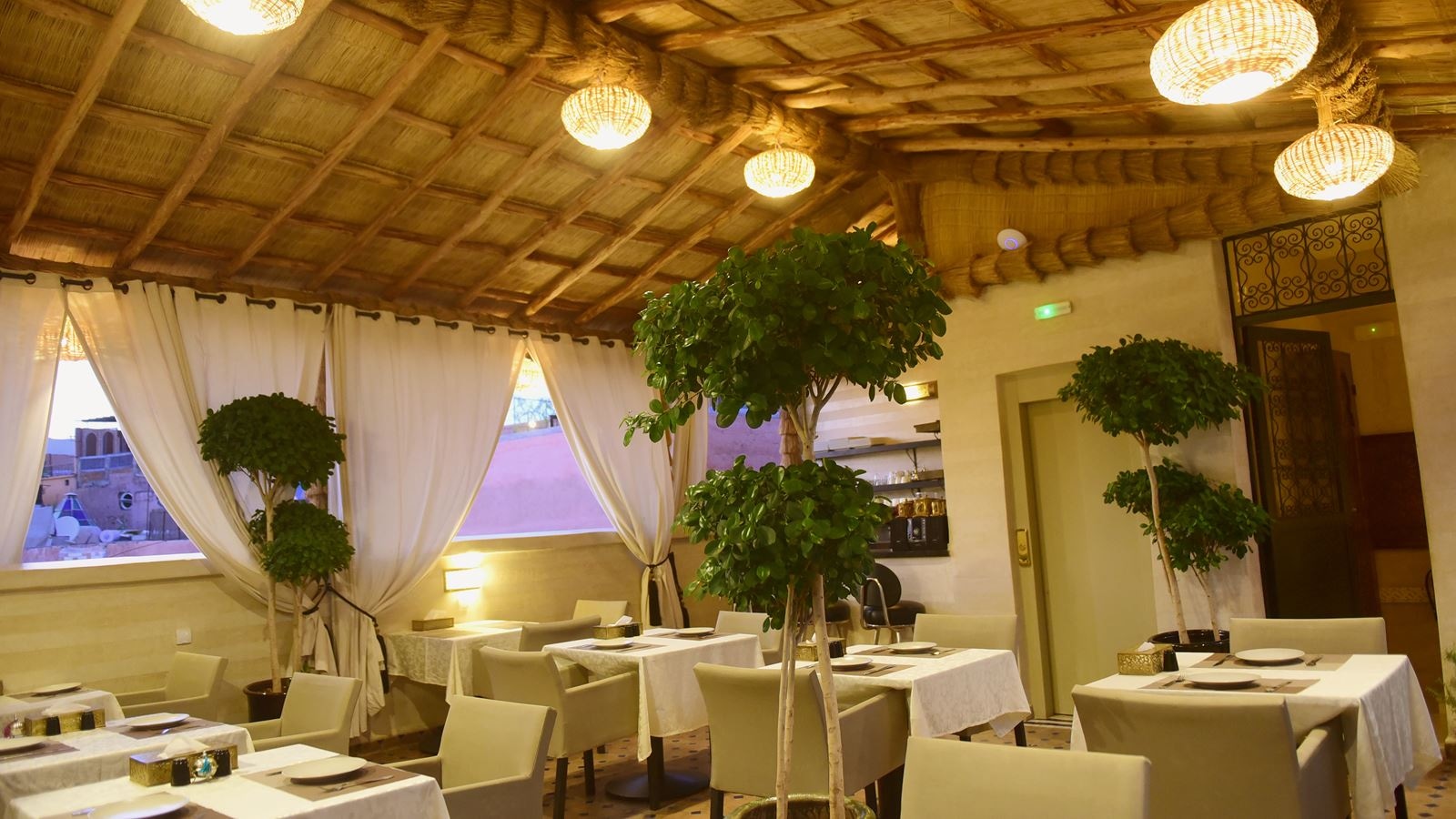 restaurants-restaurants