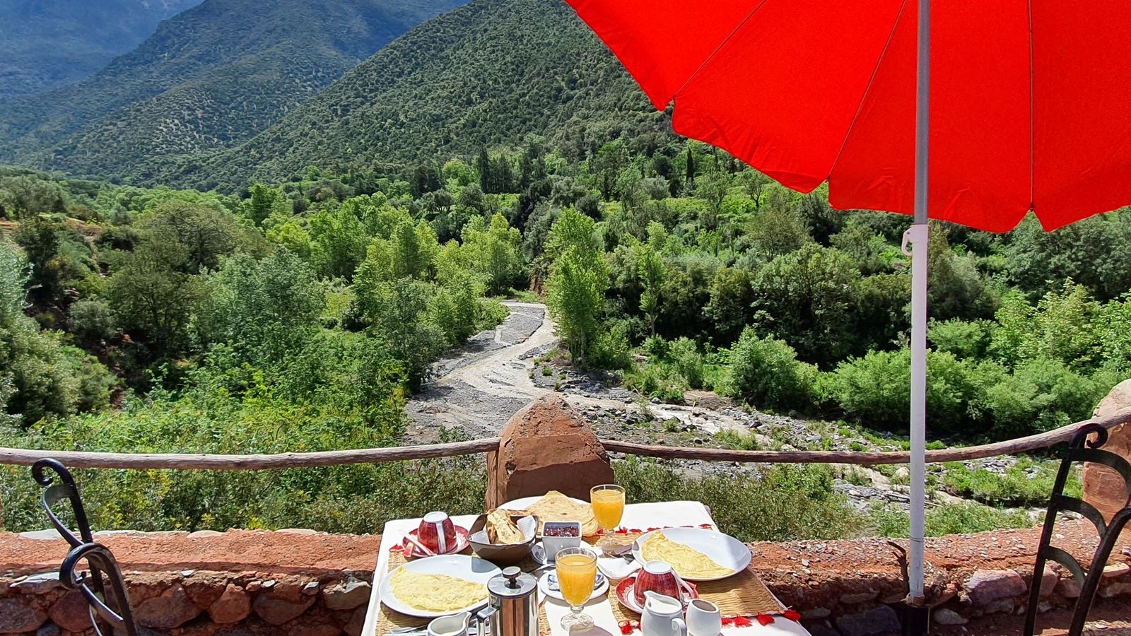 restaurants-restaurants