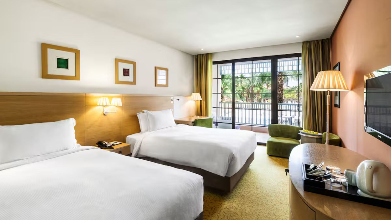 rooms-premium-room-gardenview