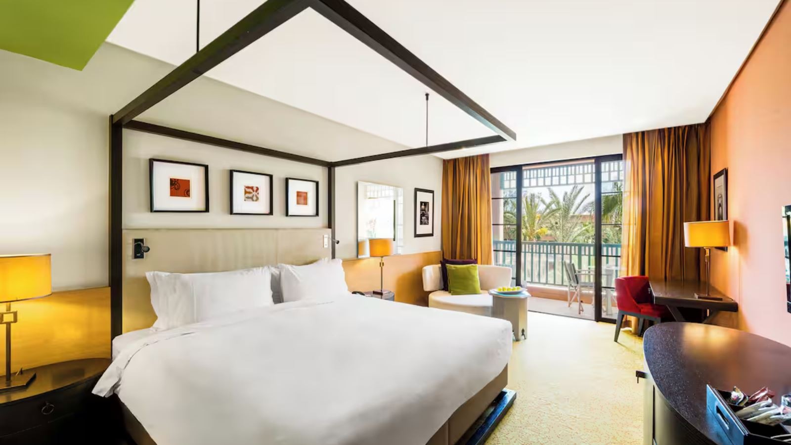 rooms-premium-room-golf-view