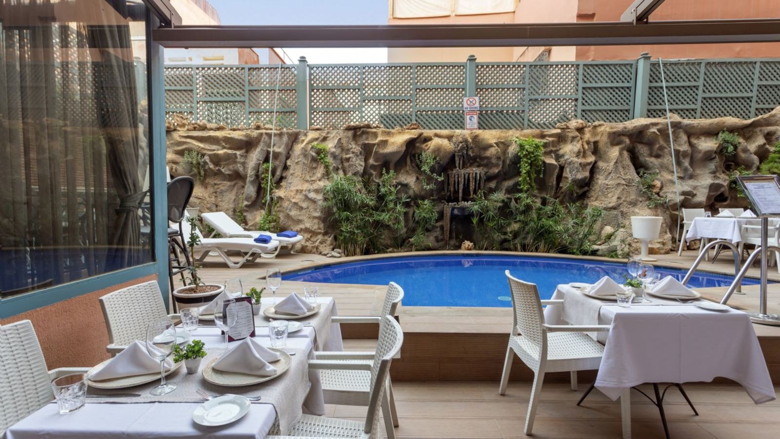 restaurants-restaurants