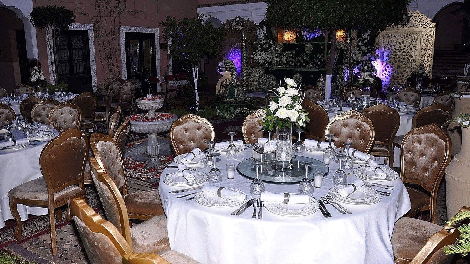 restaurants-restaurants