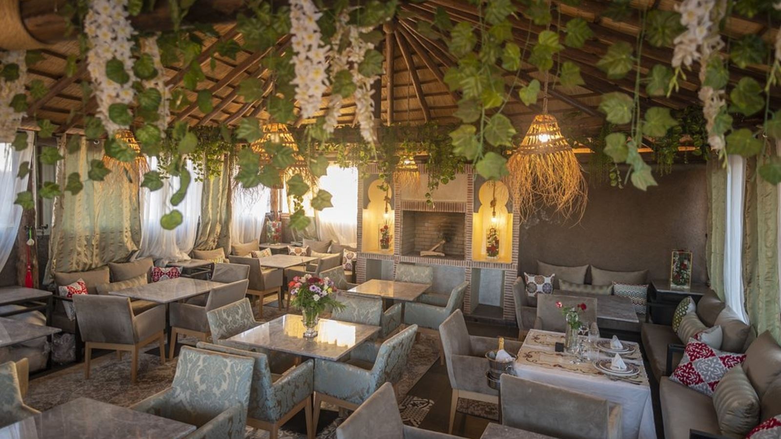 restaurants-restaurants