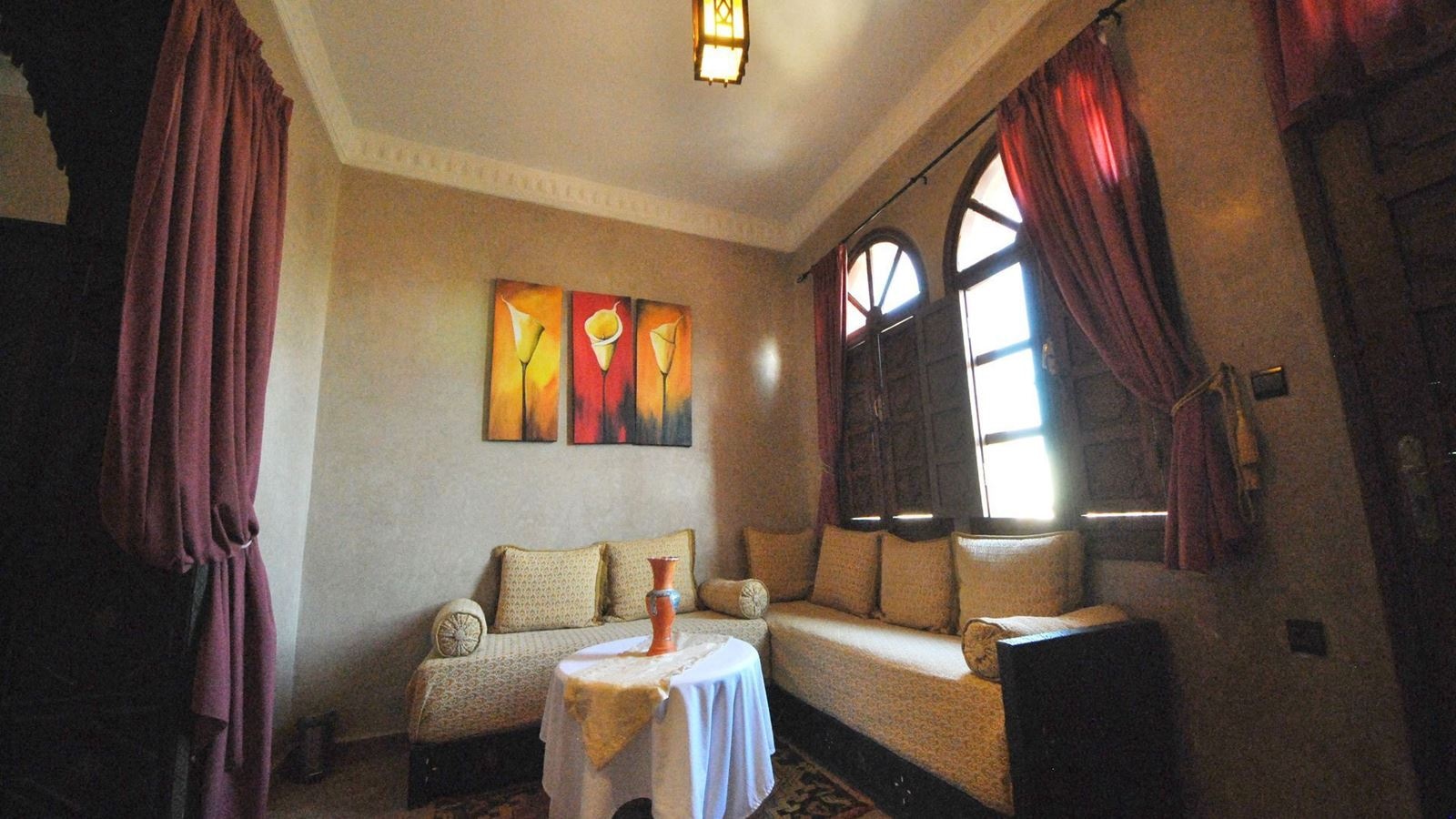 rooms-standard-suite-balcony-or-terrace