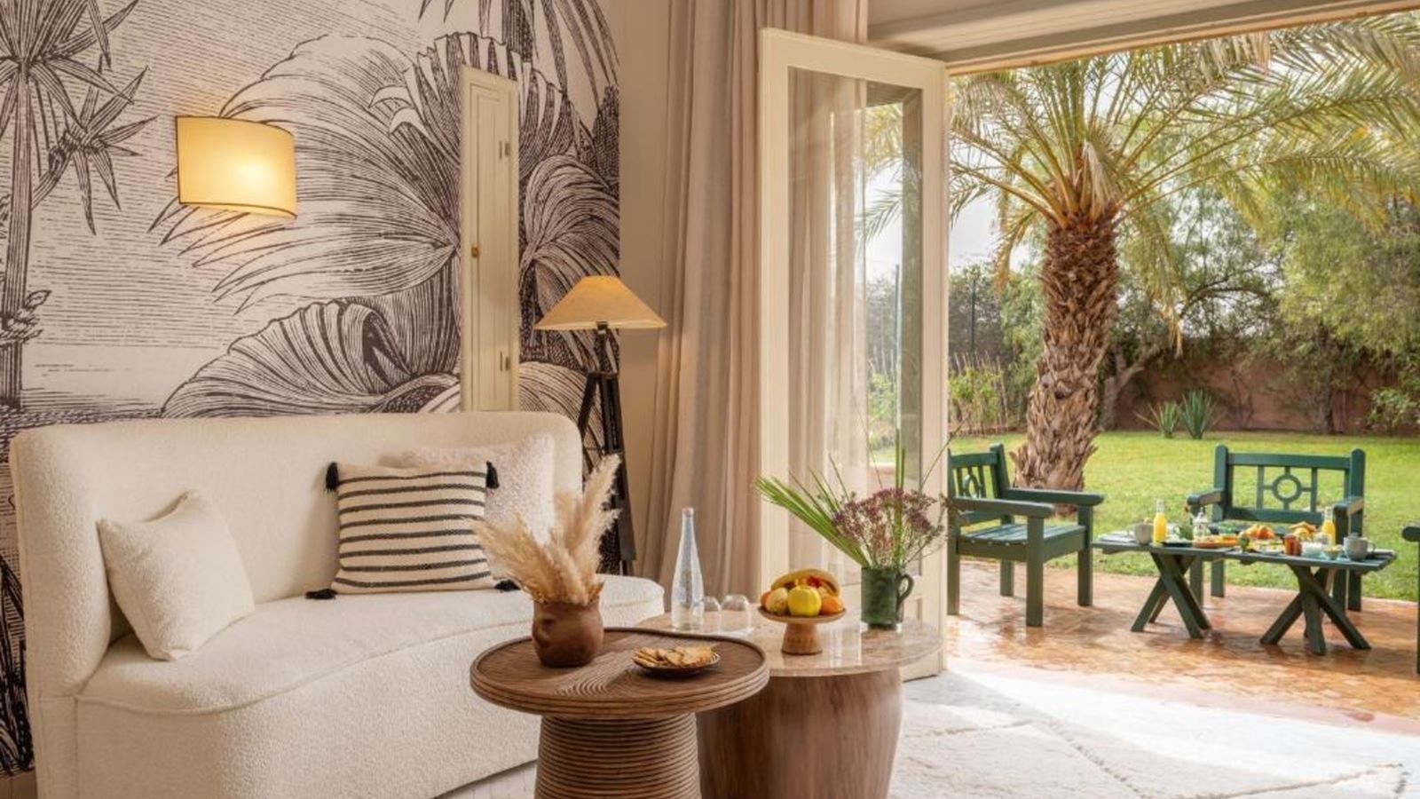 rooms-single-suite-gardenview